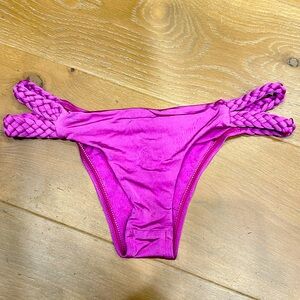 Vitamin A cheeky bottom